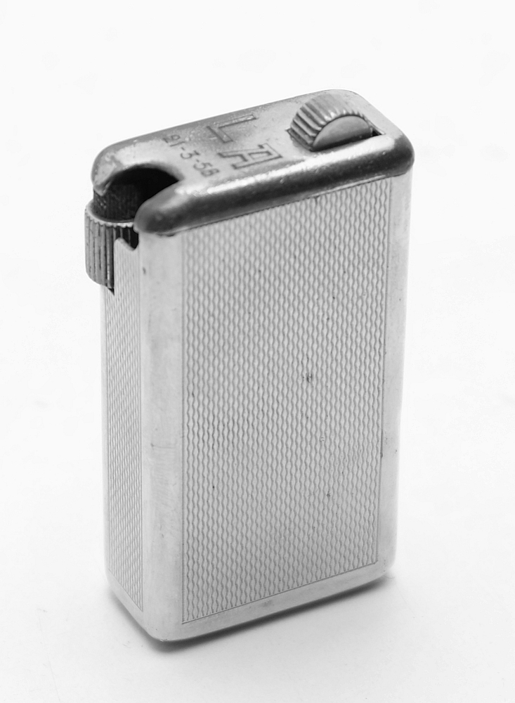 Flaminaire Quercia Gold Plated 10mk 1950s Gas Vintage Lighter Works good! - 3