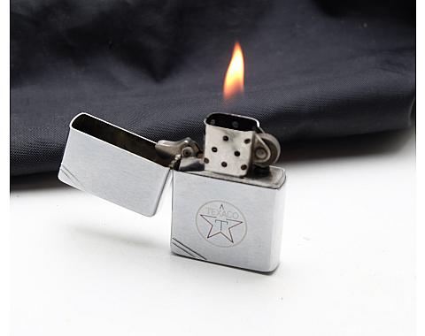 Zippo Texaco 1980s Petrol Lighter Vintage! Works great!
