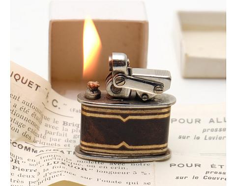 ​R.C Paris Petrol Lighter 1930s With box and instruction
