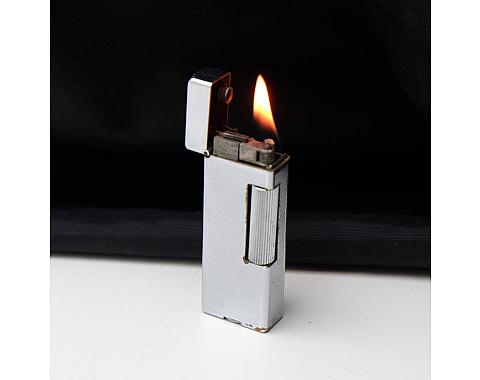 ​Dunhill Rollalite 1970s Petrol Lighter Rare! Works good!