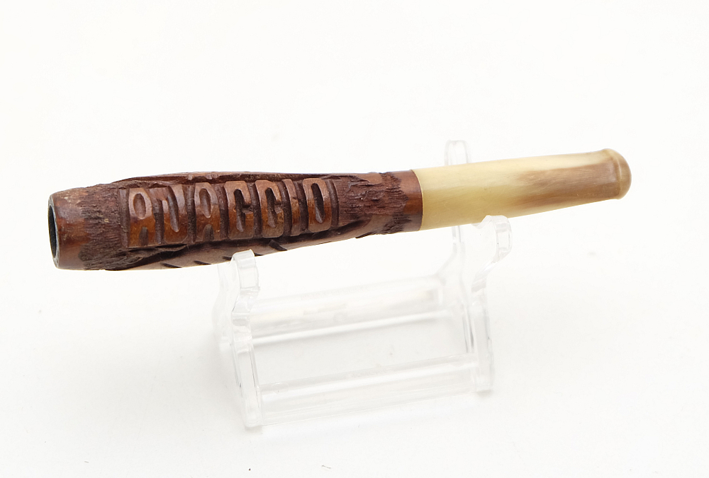 Carved French mouthpiece cigarette holder Briar+Horn - 1