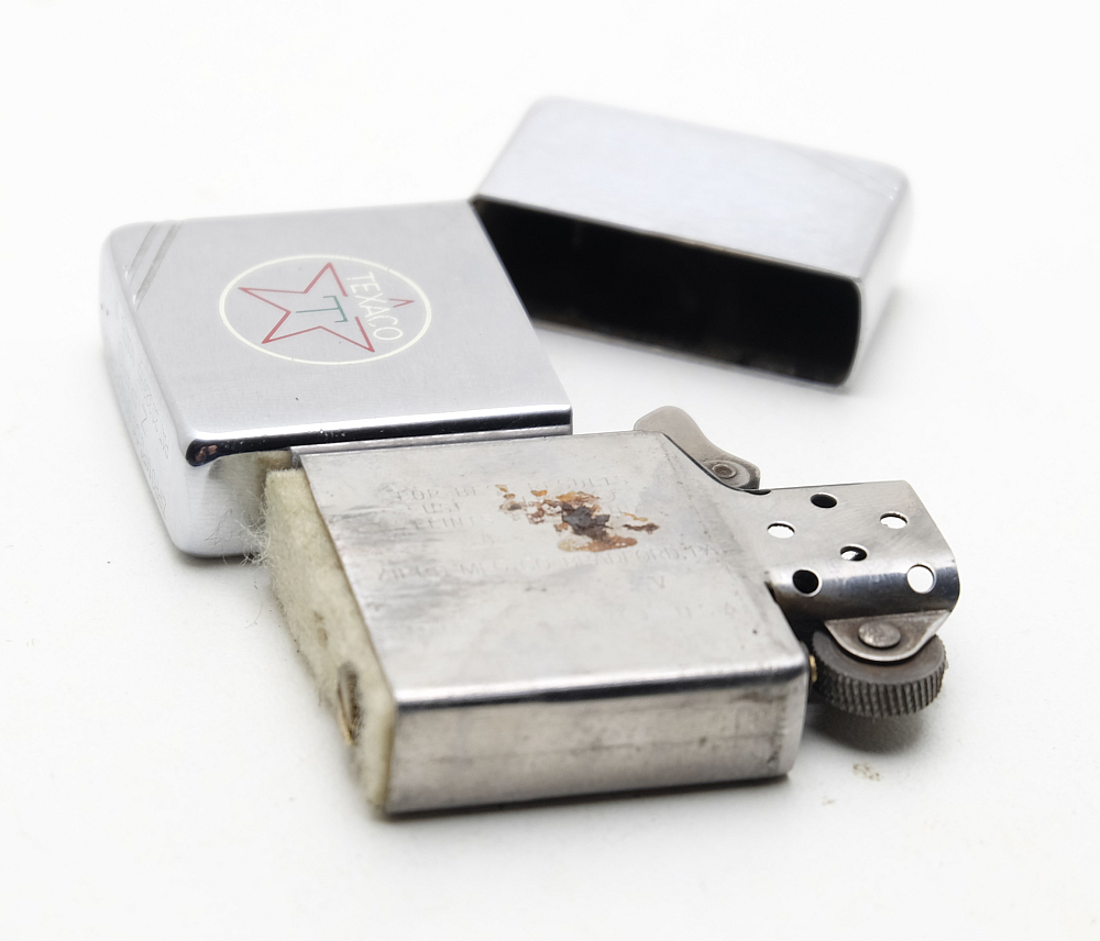 ​Zippo Texaco 1980s Petrol Lighter Vintage! Works great! - 5