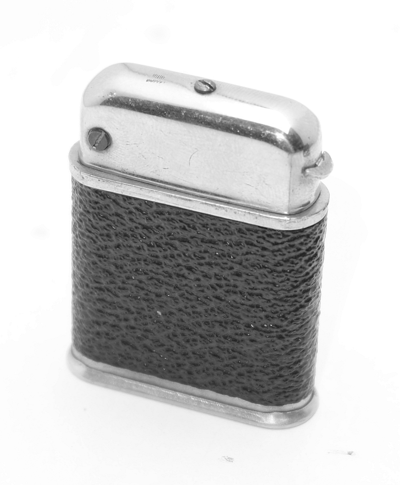 Flamidor Junior Art Deco Vintage Petrol Lighter Works good! - 3