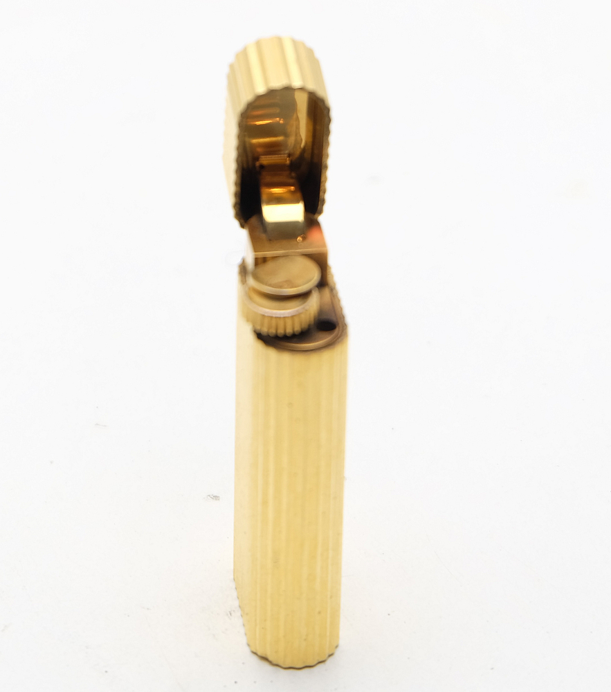 ​Cartier Unique Gold Plated Gas Lighter 1991 Paris with Rubies - 2