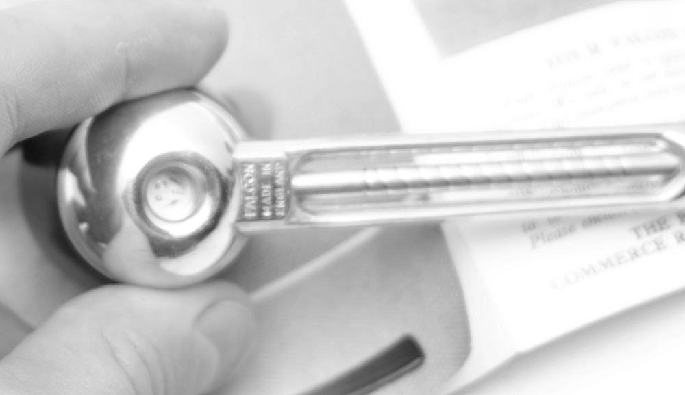 Unsmoked Falcon Made in England Vintage Tobacco Smoking Pipe + two bowls! - 4