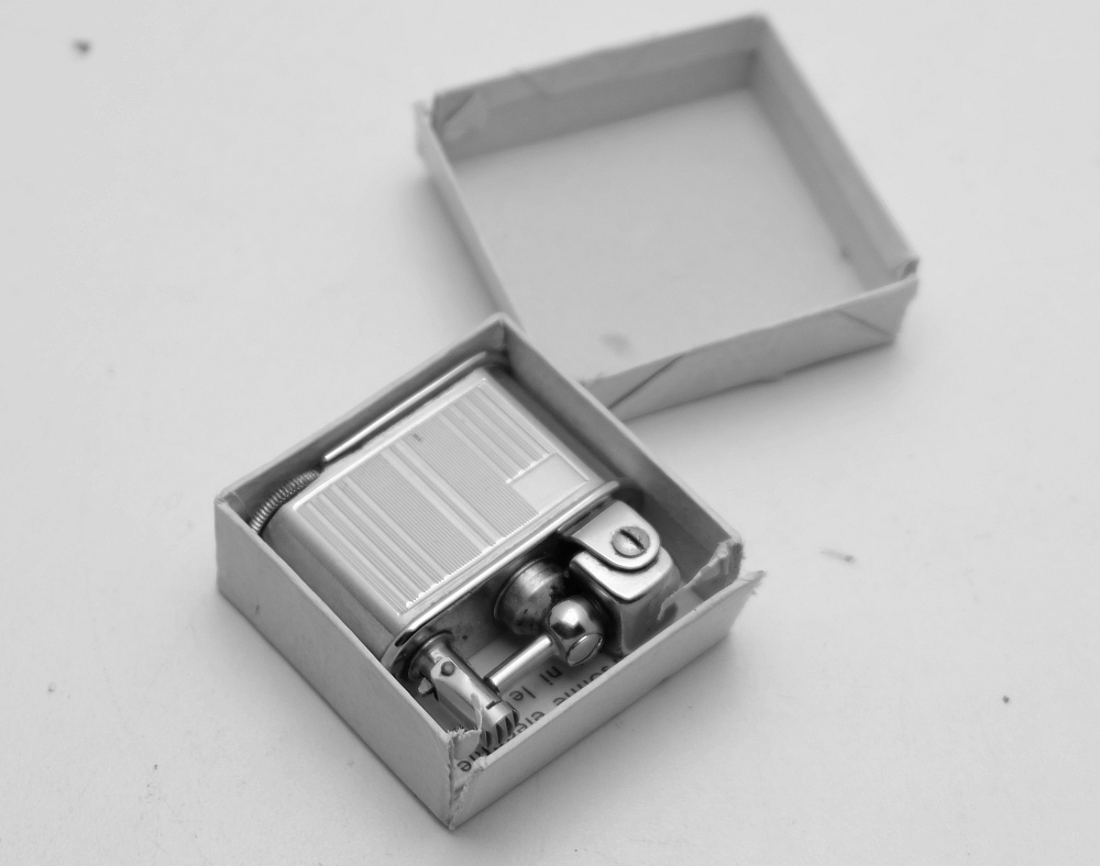 Lancel Automatic Petrol Lighter 1930s With box and instruction - 11