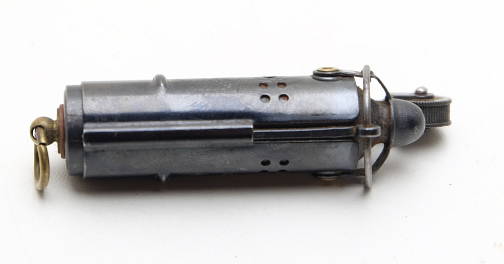 Bowers USA WW2 Vintage Petrol Lighter Works good! - 7