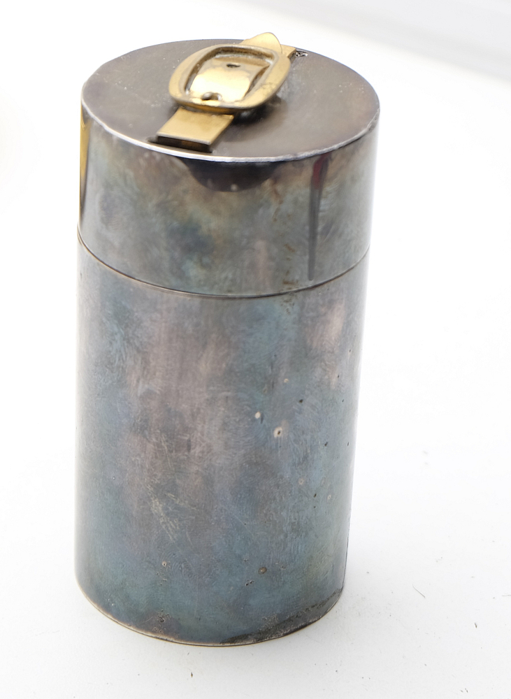 ​Hermes Set Solid Silver Lighter and Metal Gold Plated Ashtray 1960s - 16