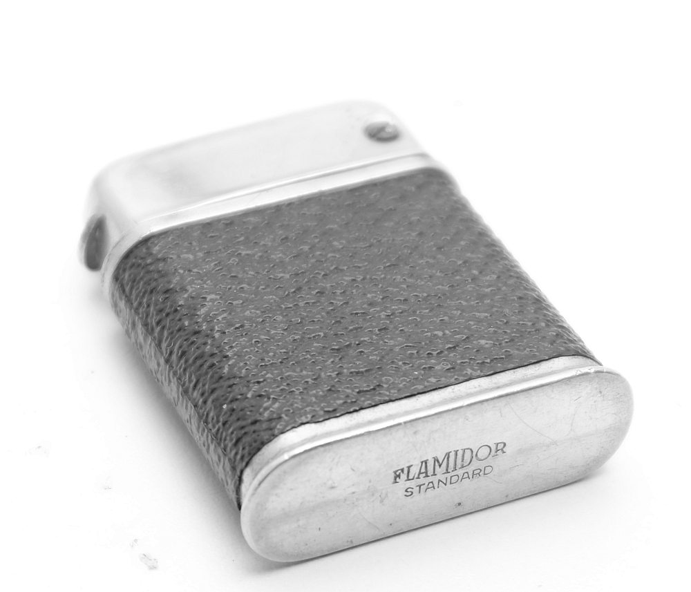 Flamidor Junior Art Deco Vintage Petrol Lighter Works good! - 7