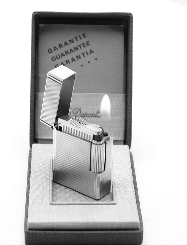 ​Dupont Line 1 Gas Lighter 20mk Gold Plated Works good! With box! Fully Serviced! - 1