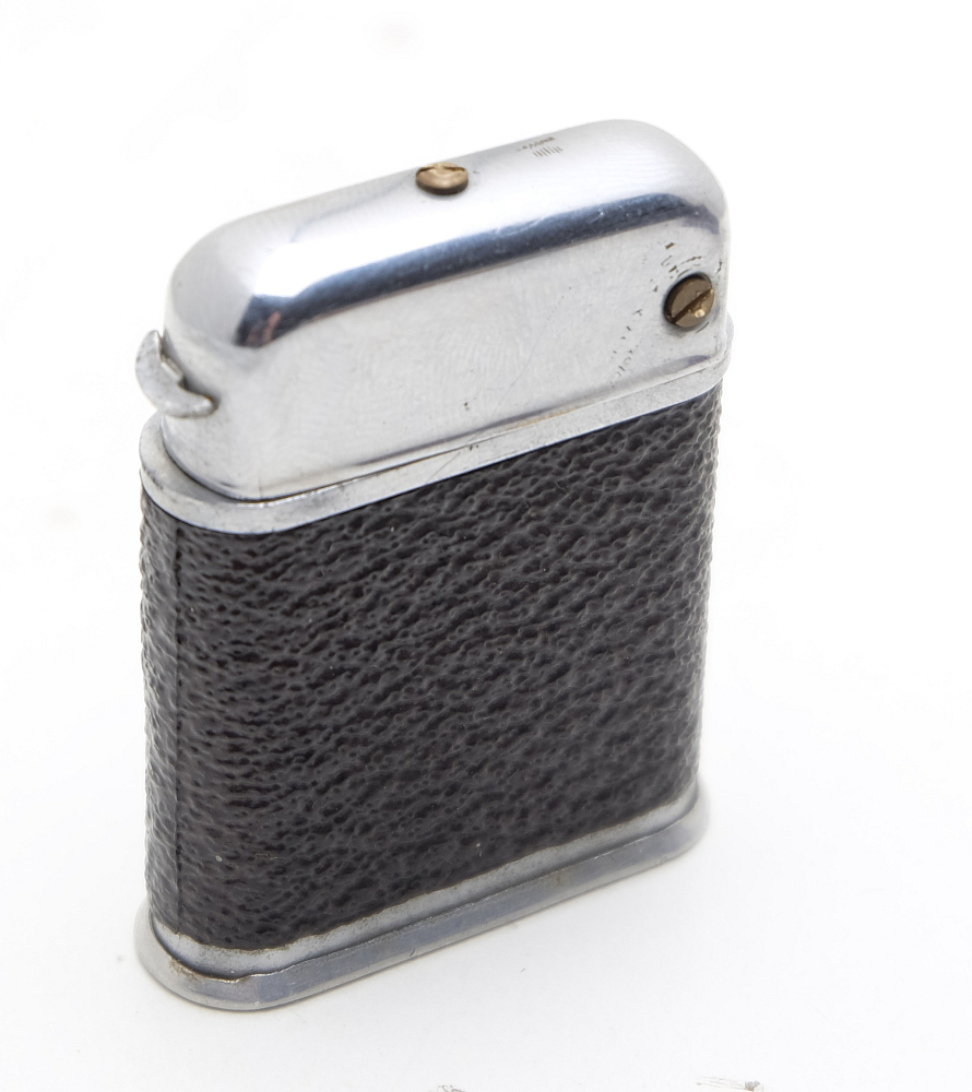 Flamidor Junior Art Deco Vintage Petrol Lighter Works good! - 2