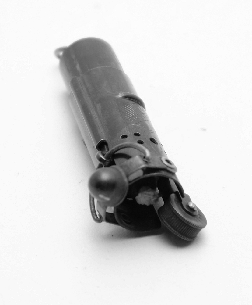 Bowers USA WW2 Vintage Petrol Lighter Works good! - 8